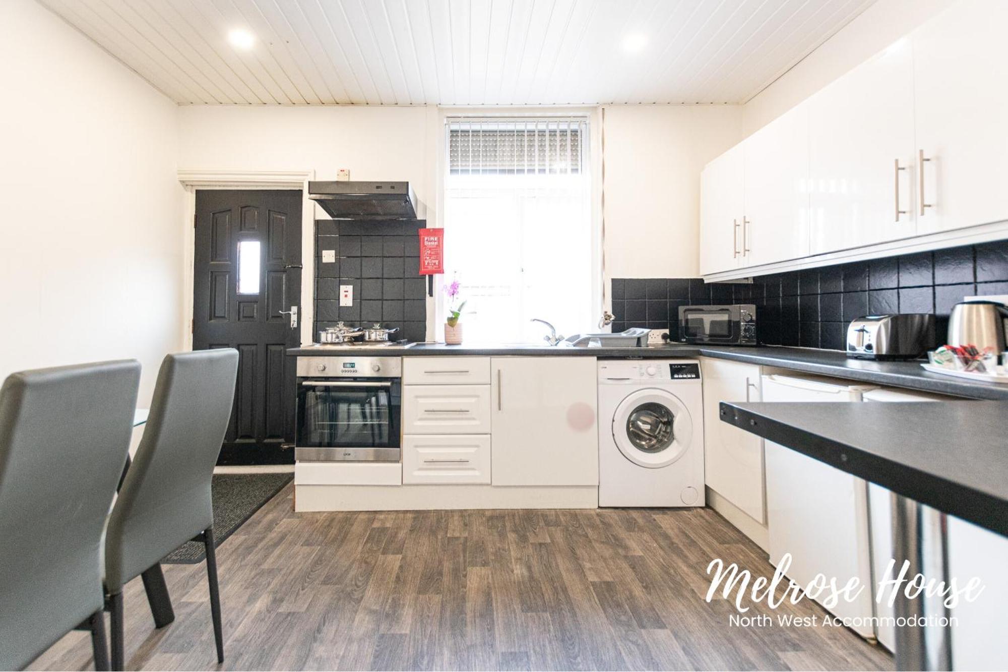 Manchester Work Stays 2Br Home With Parking & Wifi Ngoại thất bức ảnh
