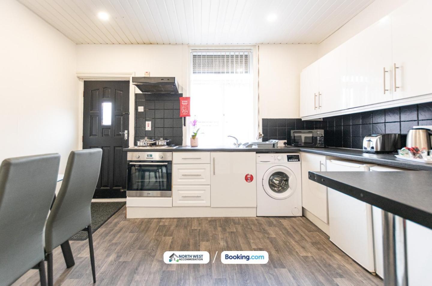 Manchester Work Stays 2Br Home With Parking & Wifi Ngoại thất bức ảnh