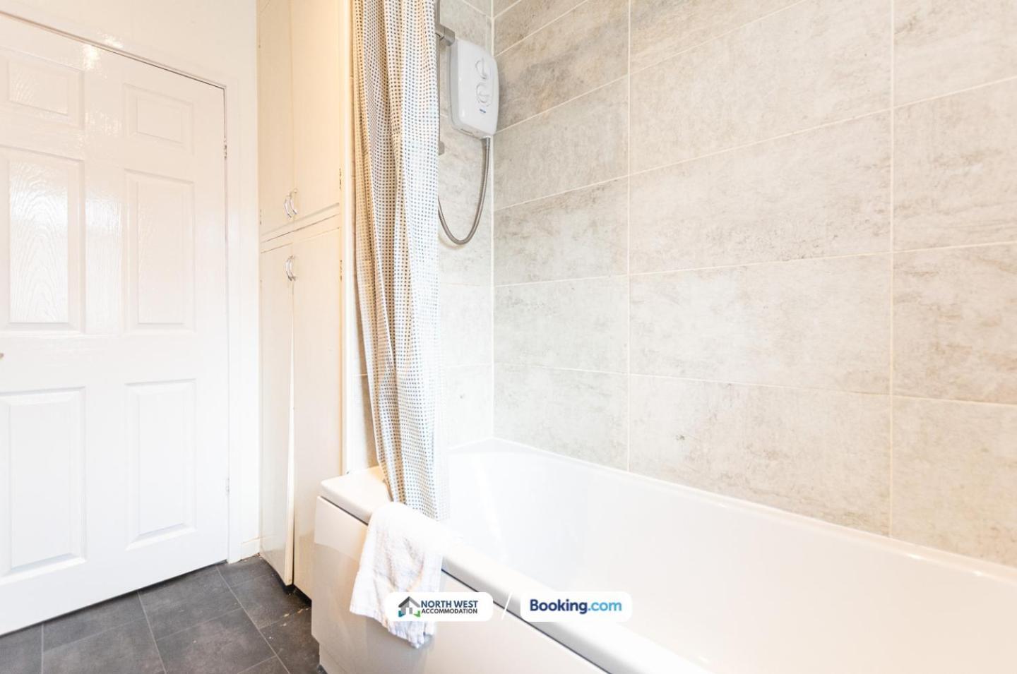 Manchester Work Stays 2Br Home With Parking & Wifi Ngoại thất bức ảnh